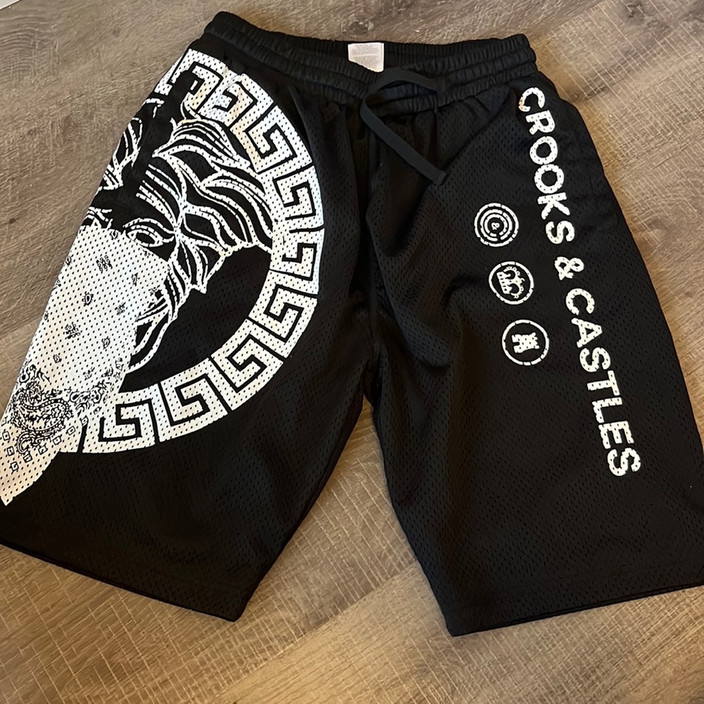 Crooks & castles shorts